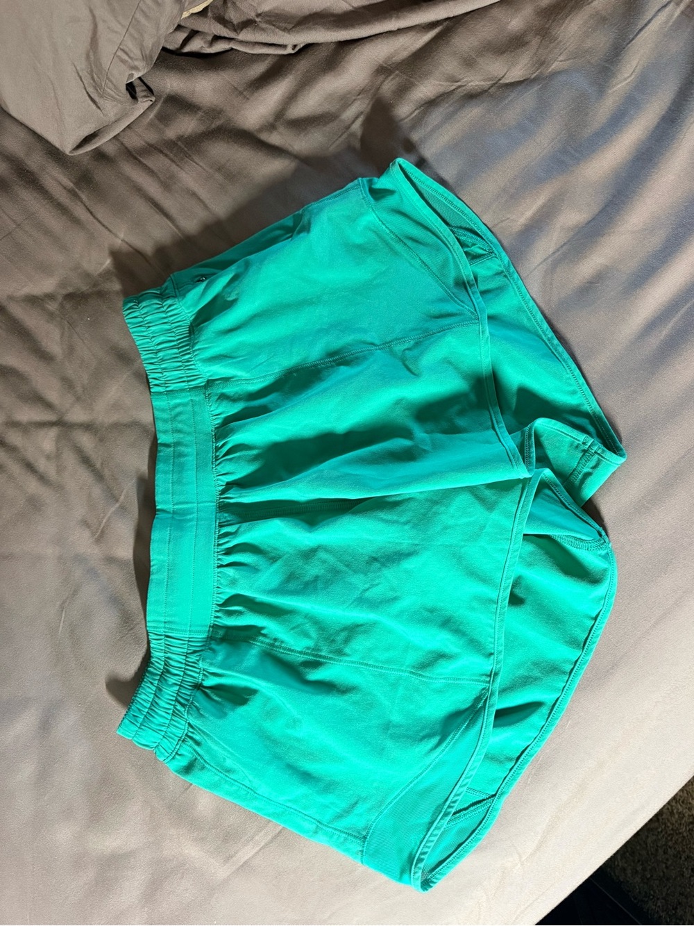 EUC LULULEMON Women’s Athletic Running Shorts in Teal Green